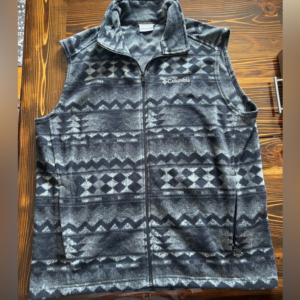 Columbia Bojo Geometric Vest 🥾